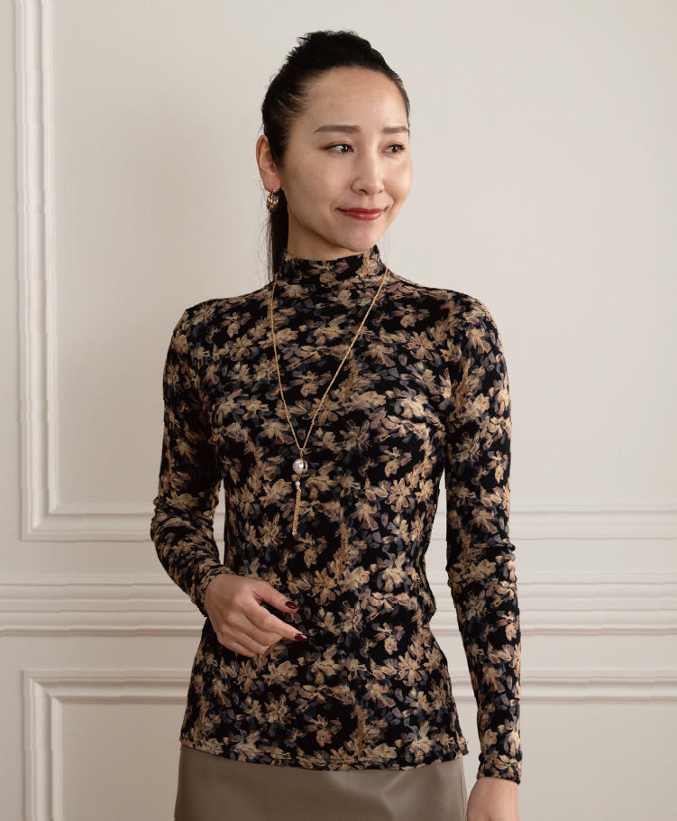 プリントボトルネック長袖（２重袖）